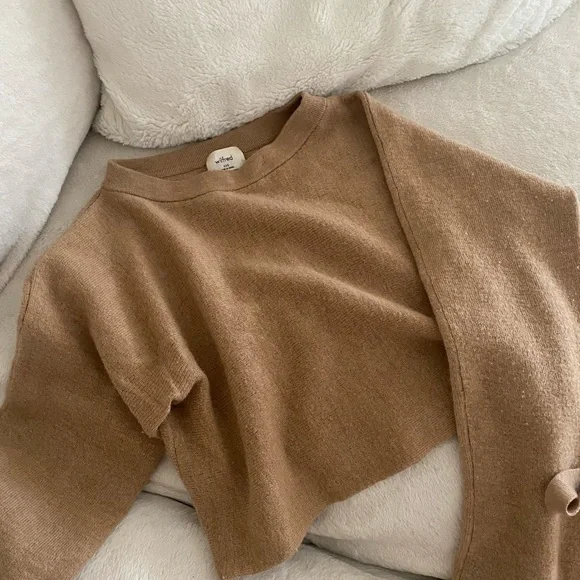 ❌SOLD❌Wilfred Tan Merino Wool Sweater - Picture 7 of 9